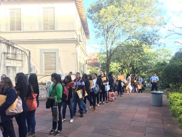 Lluvia de postulantes para ocupar vacancias de Atención Primaria a la Salud