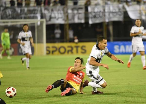 Olimpia rescata un empate y saca 4 puntos de ventaja