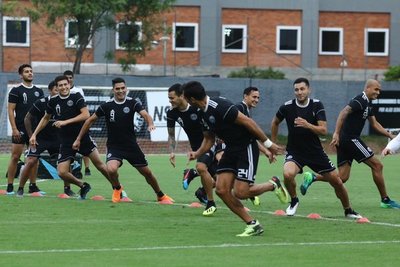 Jornada de regularización en blanco y negro