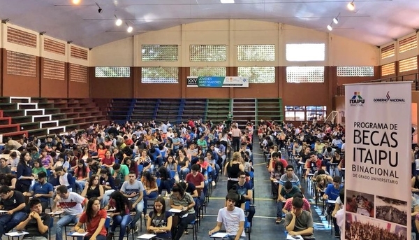 Becas de Itaipú fueron para hijos de políticos y empresarios