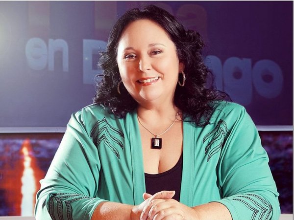 Mina llega a Monumental