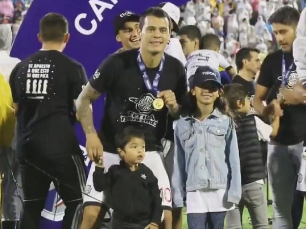 Olimpia se despide de su Mago con emotivo video