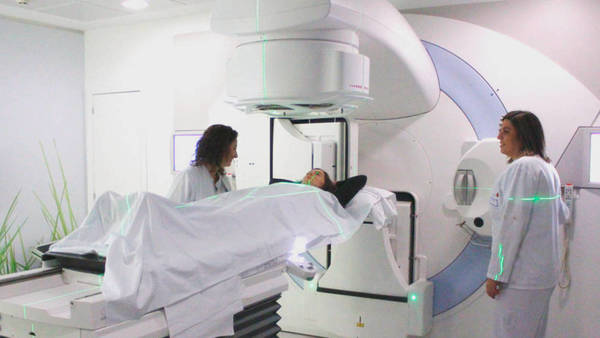 Salud cuenta con 1 solo equipo de radioterapia para pacientes con cáncer