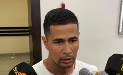 HOY / Delfín contrata a zaguero guaraní para enfrentar a Olimpia en la Copa