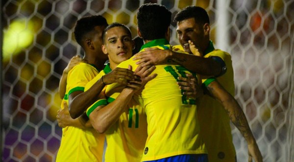 Con tres convocados a última hora Brasil inicia su preparación para el Preolímpico - .::RADIO NACIONAL::.