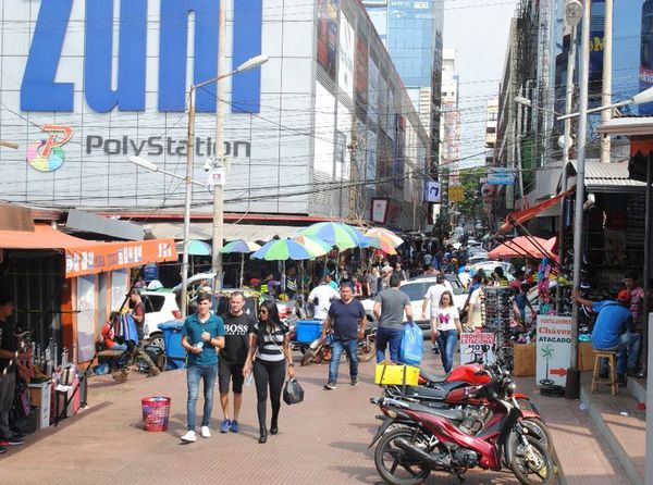 Reconvertir matriz comercial en ciudades fronterizas, dice ministra de MIC - Nacionales - ABC Color