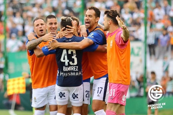 Pablo Velázquez rescindió contrato con Gimnasia