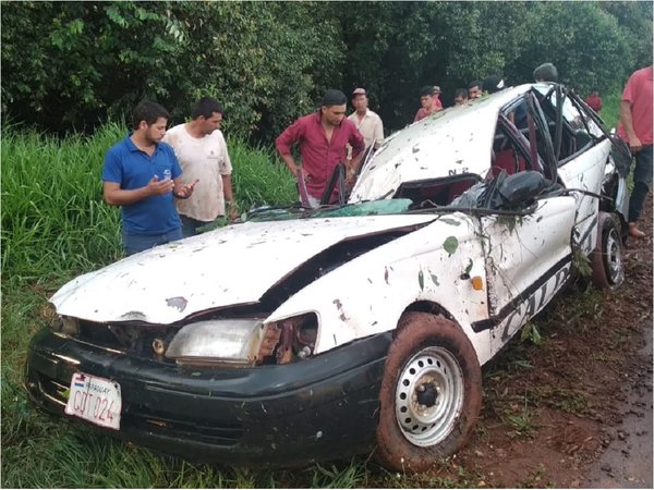 Accidente deja cinco personas heridas en Alto Paraná