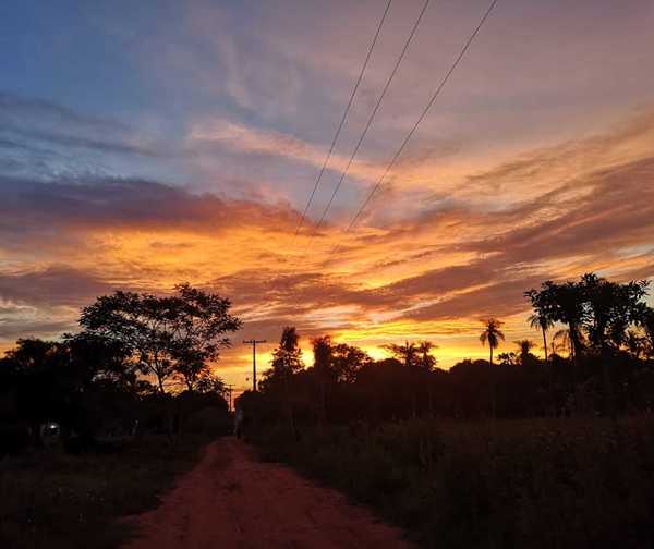 Sábado cálido a caluroso