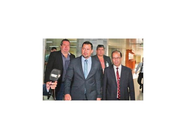 Ulises Quintana apela su prisión preventiva confirmada por jueza