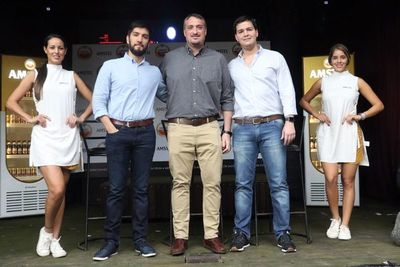 Lanzamiento de la cerveza Amstel Bier