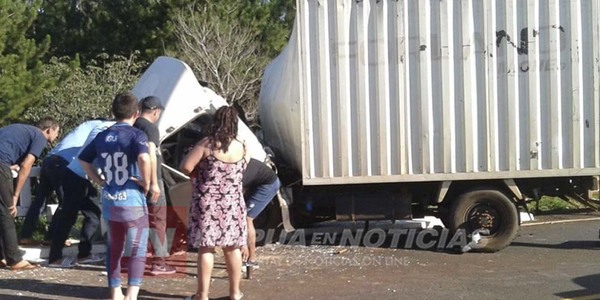 ACCIDENTE TRÁNSITO SOBRE RUTA N° 6 ZONA DEL CRUCE SANTA CLARA.