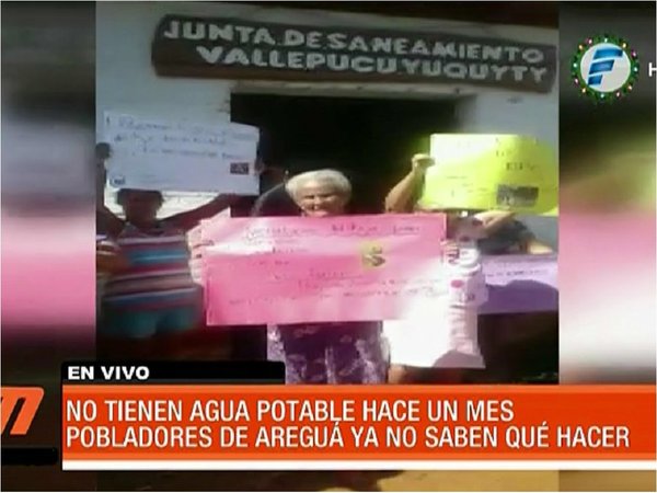 Pobladores reclaman que no tienen agua hace un mes en Areguá