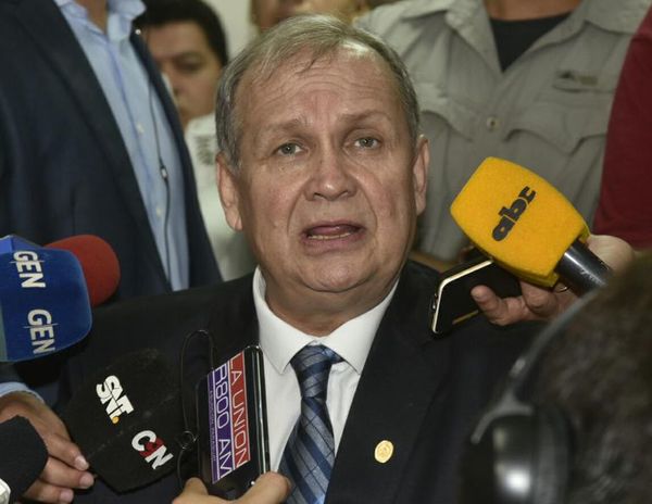 Ferreiro se ufana de salir con menos dinero de la Municipalidad - Nacionales - ABC Color