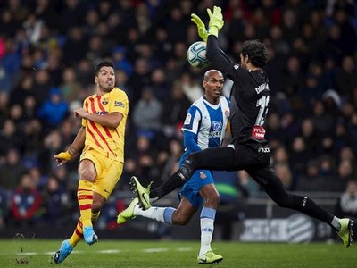 El hambre del Espanyol evita el liderato en solitario del Barça