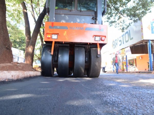 Planta asfáltica y la Costanera de   Acaray,  grandes proyectos en CDE