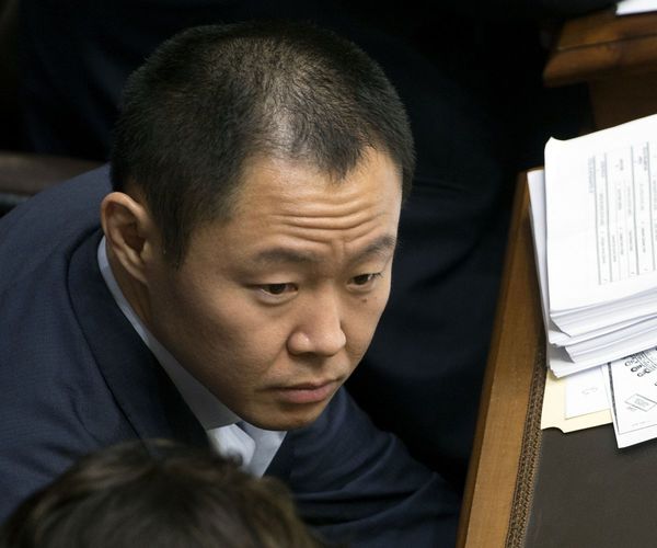 Fiscalía de Perú pide 12 años de prisión para Kenji Fujimori