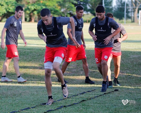 Olimpia compra dos jugadores con gran potencial