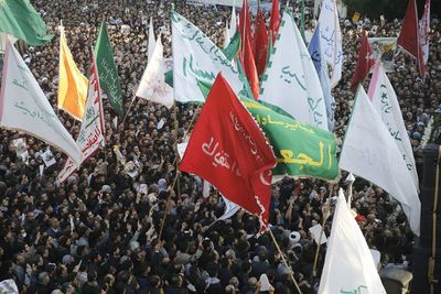 Marea humana en la ciudad iraní de Ahvaz para despedir al general Soleimani