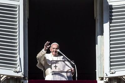 El Papa pide “diálogo y autocontrol” ante la “terrible” tensión del mundo - Mundo - ABC Color
