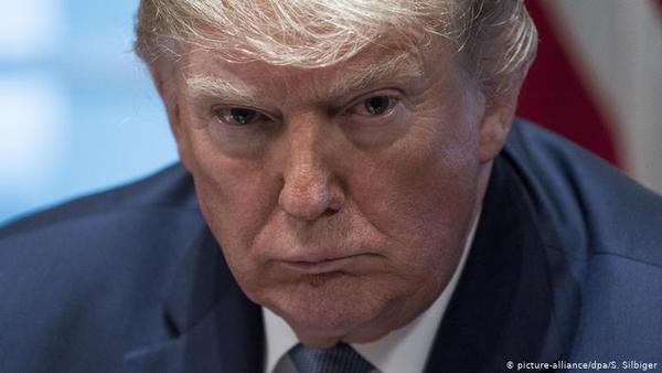 Trump amenaza con atacar 52 objetivos iraníes si Teherán toma represalias