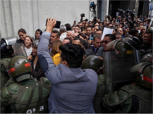 Paraguay deplora la "represión" contra legisladores venezolanos