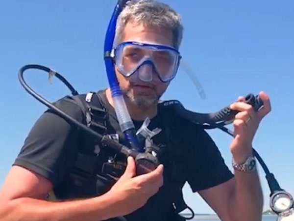 Mario Abdo destaca el turismo interno y enseña a bucear en el río Paraná