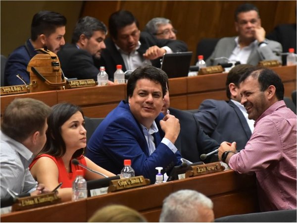 Diputados fueron a Marruecos para celebración de “la marcha verde”