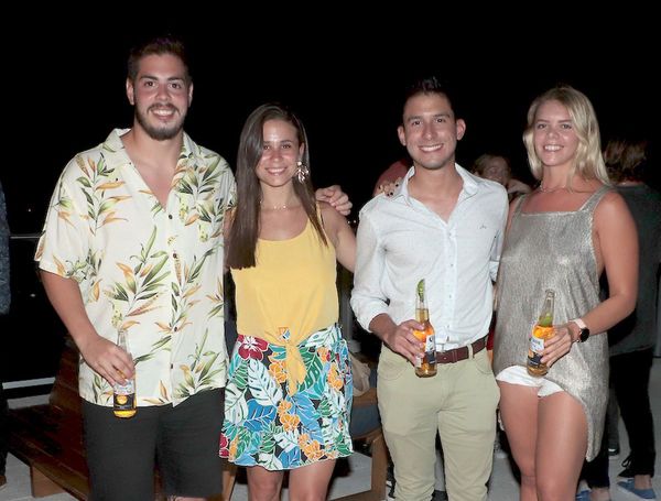 Exclusivo sunset de Corona
