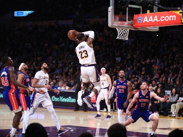 LeBron James, triple-doble