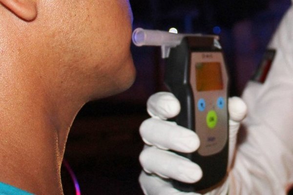 Sopló alcoholímetro y lo descompuso | Noticias Paraguay