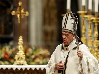 Papa alerta del riesgo grave de usar a Dios y de la adoración del "yo"