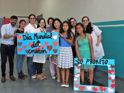 Liz, la primera trasplantada de corazón en hospital público, cumplirá 15 años