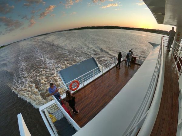 “Es histórico”: pobladores de Villa Hayes celebran el ferry con Asunción - Nacionales - ABC Color