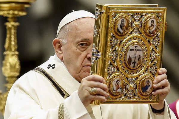 El Papa alerta del “riesgo grave” de usar a Dios y de la adoración del “yo”  - Mundo - ABC Color