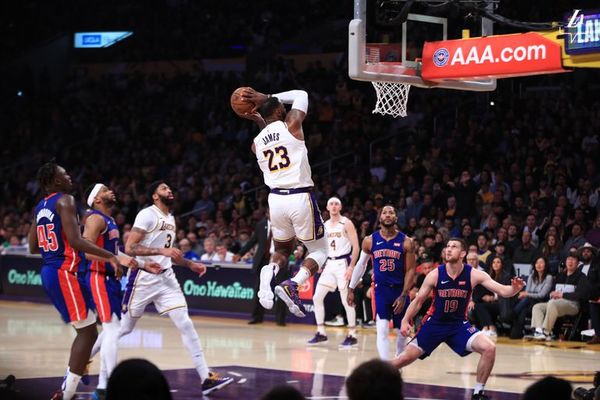 James, triple-doble - Básquetbol - ABC Color