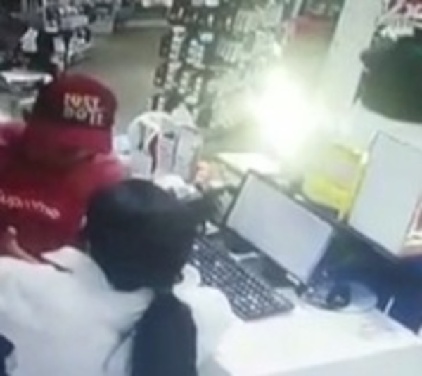 Roban perfumes y dinero en farmacia de Ciudad del Este - Paraguay.com