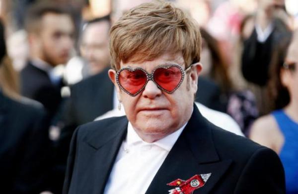 Así luce Elton John sin sus infaltables anteojos: se los quitó en los Globos de Oro 2020 - SNT