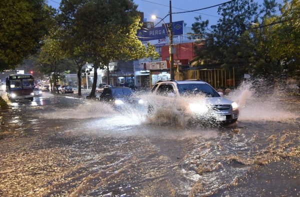 Lluvias y tormentas eléctricas para doce departamentos según Meteorología » Ñanduti