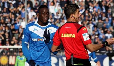 Balotelli, nuevamente víctima de racismo en Italia