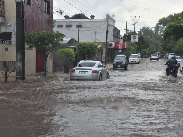 Temporal causó estragos en Central y dejó sin energía a varias ciudades