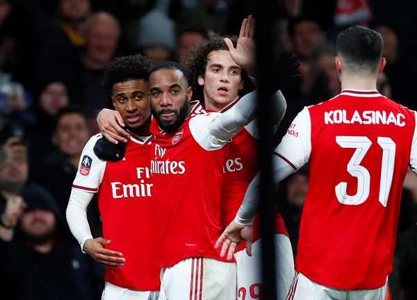 Arsenal avanza a la cuarta ronda de la FA Cup