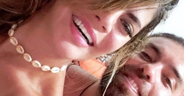 Simone pasea por Floripa