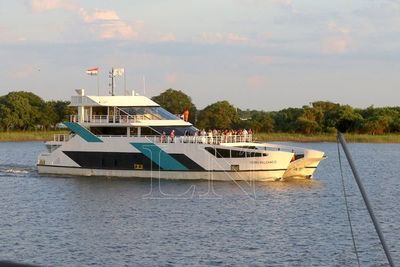 Ferry del Chaco transportó a 250 pasajeros en su primer día