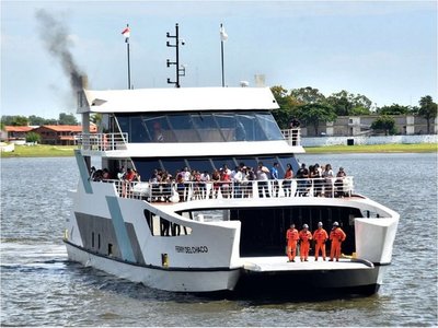 Nuevo Ferry llevó más de 100 pasajeros en su primer día