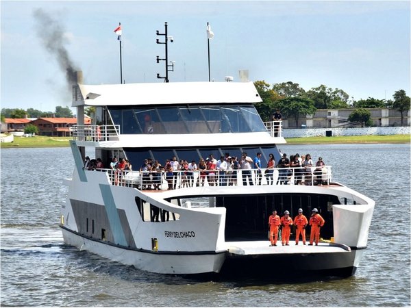 Nuevo Ferry llevó más de 100 pasajeros en su primer día