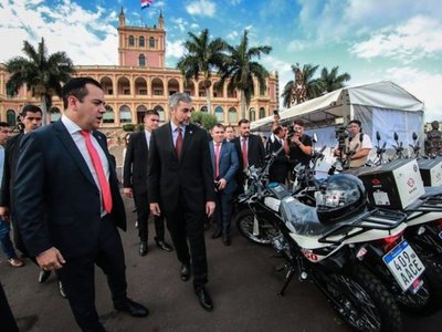 Cercanos al presidente estructuran equipo para los próximos comicios