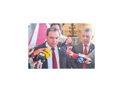 Gobernador de Pdte. Hayes se desmarca de cuestionamientos