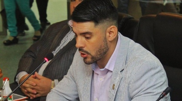 Dudas sobre gestión de Nenecho