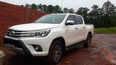 Hallan abandonada una camioneta robada en Brasil - Nacionales - ABC Color